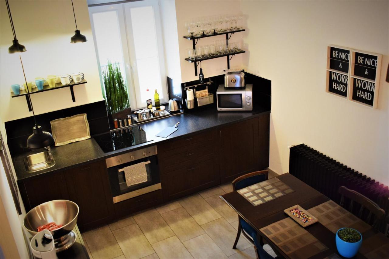 Your Gorgeous And Spacious Dream Home Free Parking บูดาเปสต์ ภายนอก รูปภาพ